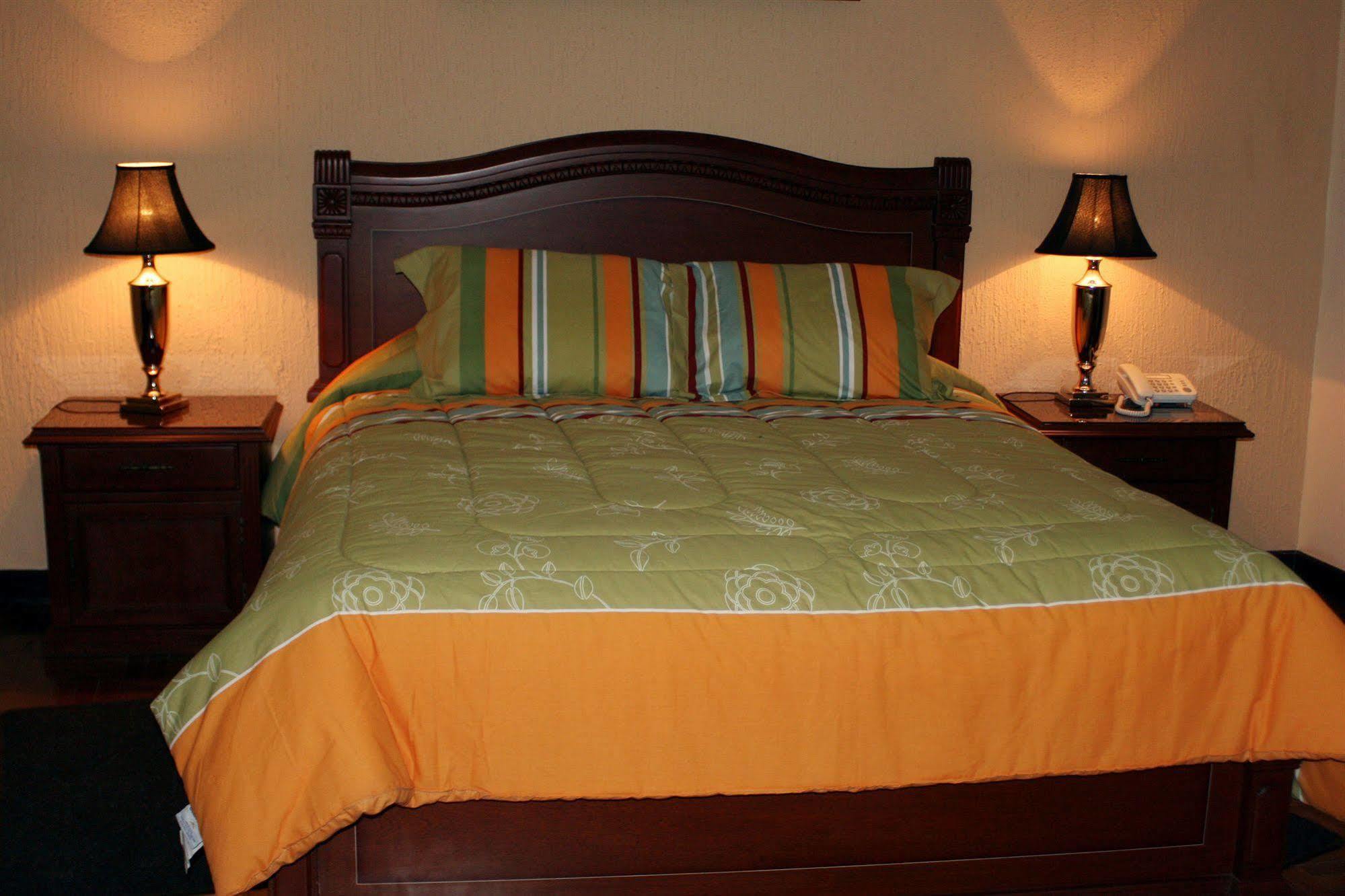 Hostal Patrimonio - Potosí Esterno foto